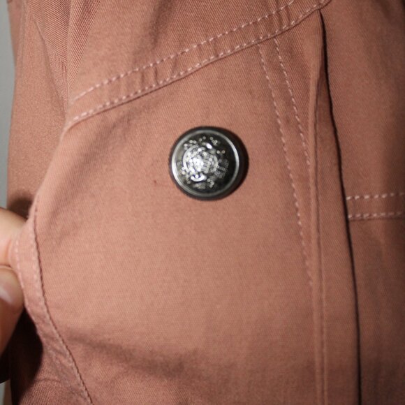 FALL SALE! WESTPORT Pink Coat of Arms Buttons Hook Eye Closures 2x NWT's - Picture 5 of 14